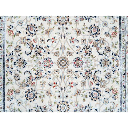 4'10"X6'8" Ivory Nain Flower Design 250 Kpsi Wool Hand Knotted Rug