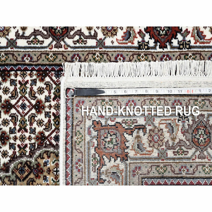 3'8"X6' Wool And Silk Fish Medallion Design Tebraz Mahi Handknotted Rug