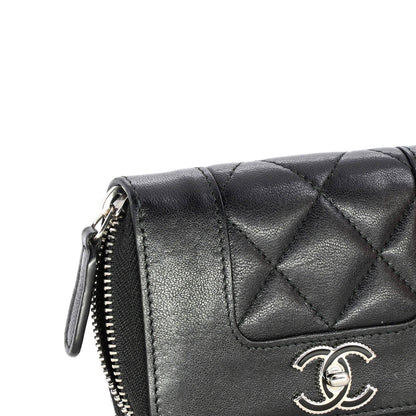 Chanel Mademoiselle Vintage Zip Coin Purse Quilted Sheepskin
