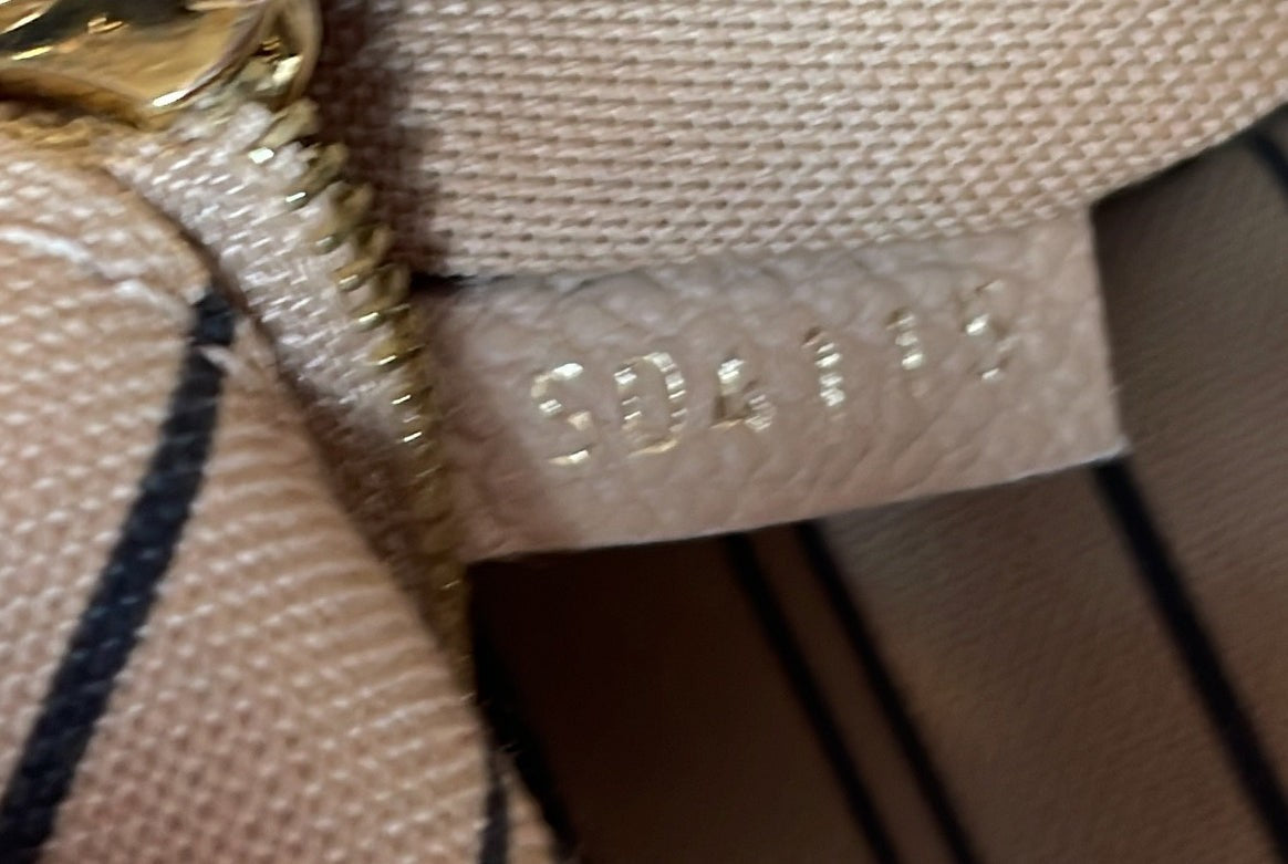 Louis Vuitton Bagatelle Hobo Monogram Empreinte Leather