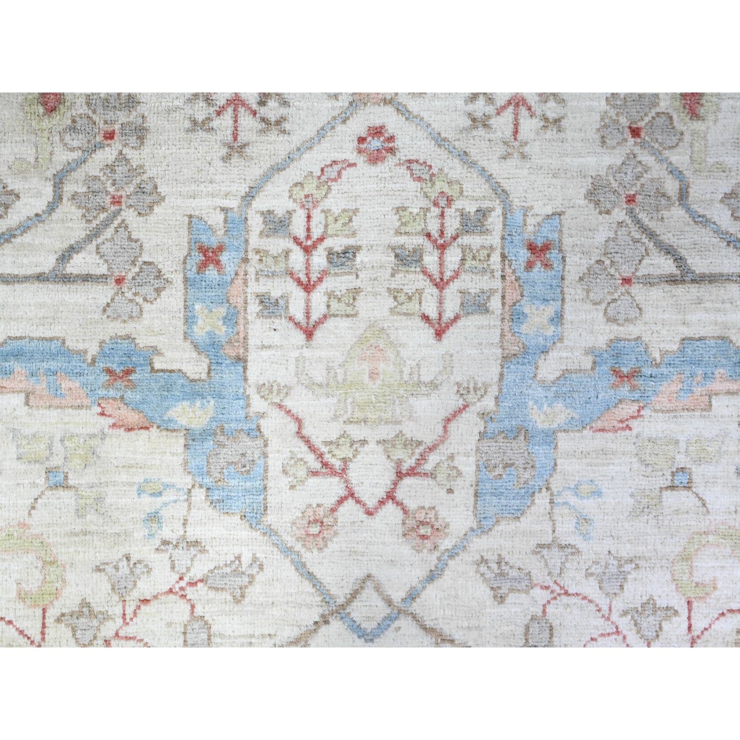 8'X8' White Ziegler Mahal Hand Knotted Pure Wool Round Oriental Rug