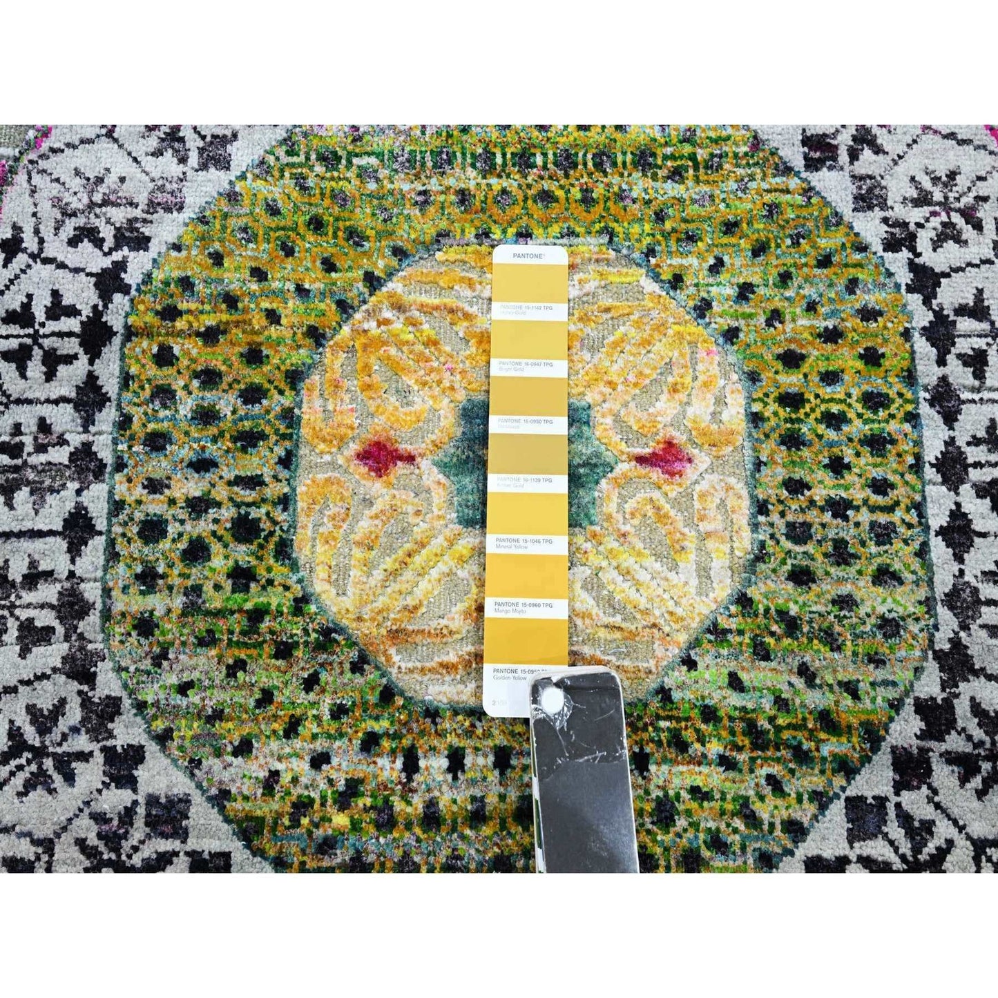 6'1"X6'1" Yellow Hand Knotted Mamluk Design Silk-Wool Round Oriental Rug