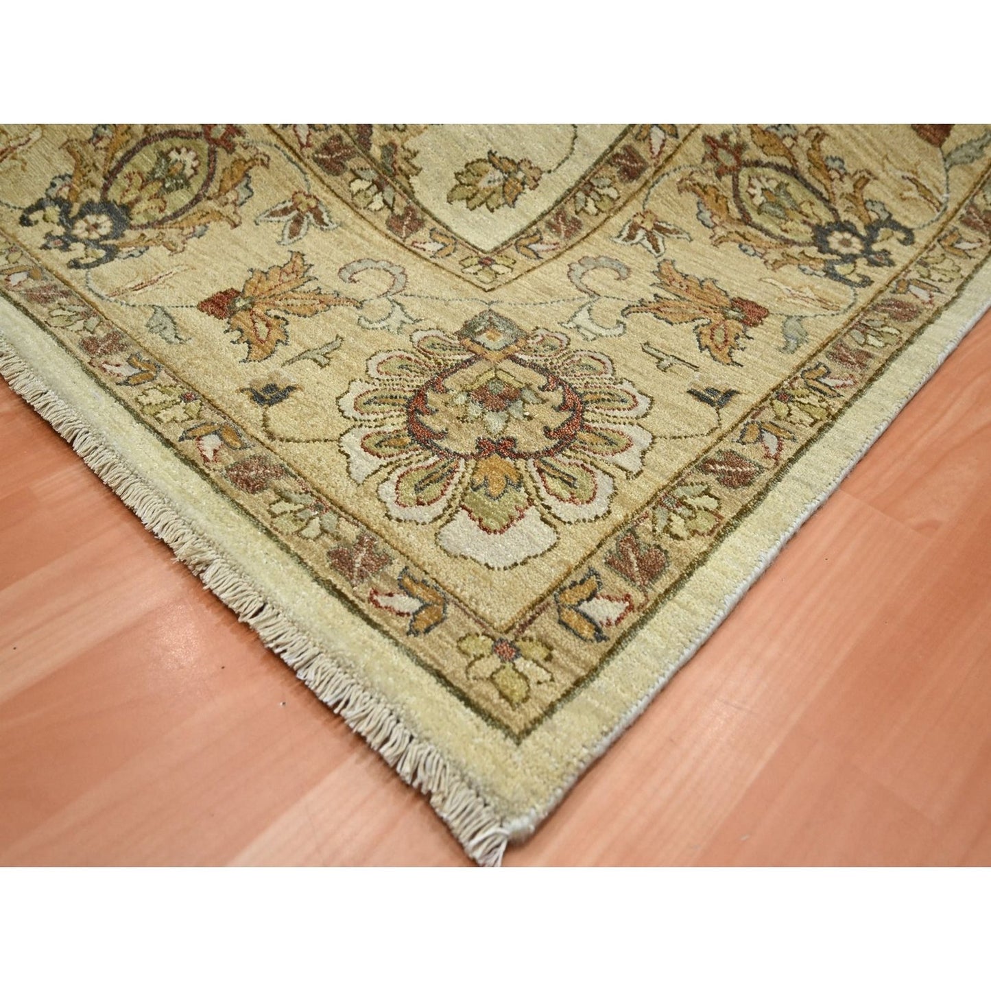 7'3"X9'3" Ivory Hand Knotted Agra Ziegler Design Leaf Pattern Wool Rug