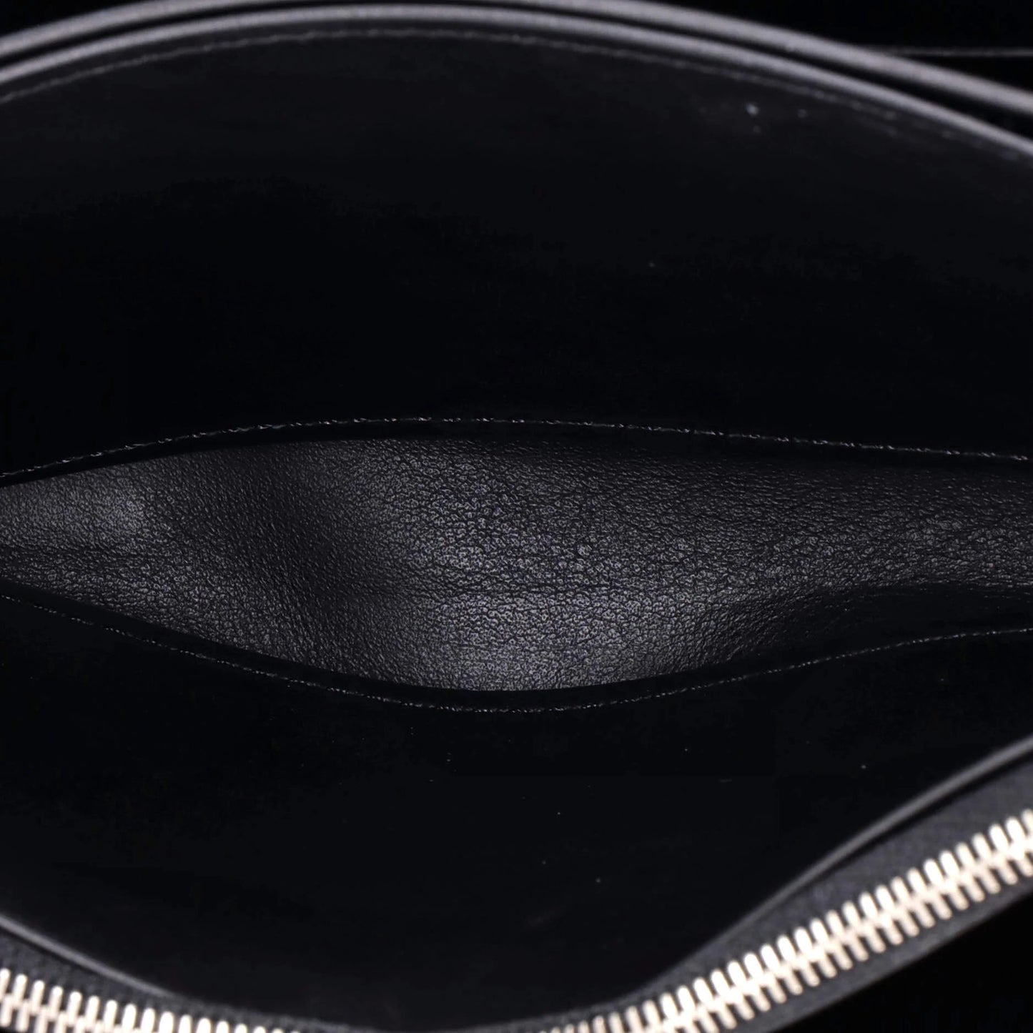 Louis Vuitton Zippy Wallet Mahina Leather