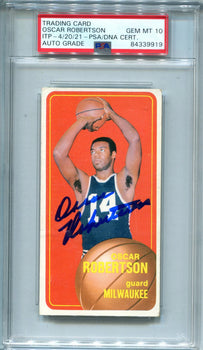 Oscar Robertson Autographed 1970-71 Topps #100 Psa Auto Gem Mt 10 Card