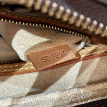 Louis Vuitton Looping Handbag Monogram Canvas Mm