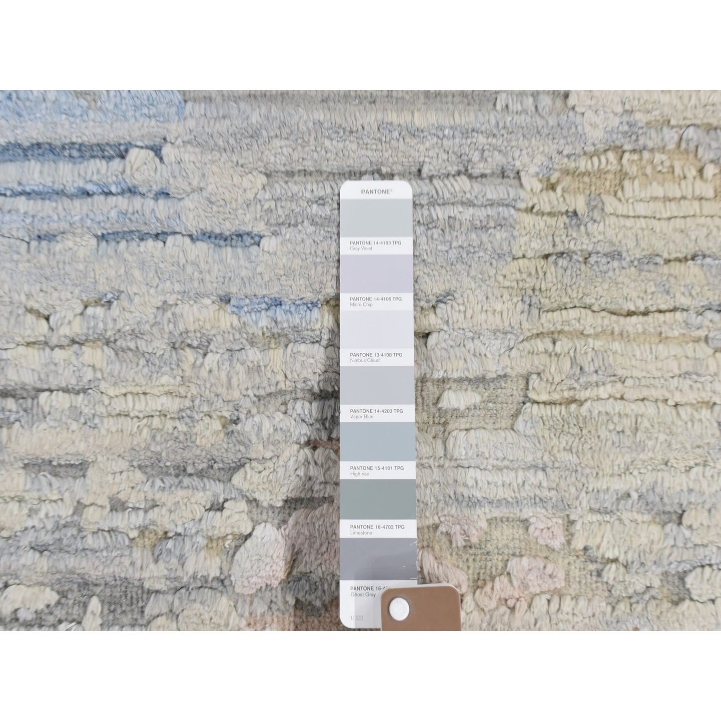 8'X10'6" Ivory Pure Silk Hand Knotted Modern Oriental Oriental Rug