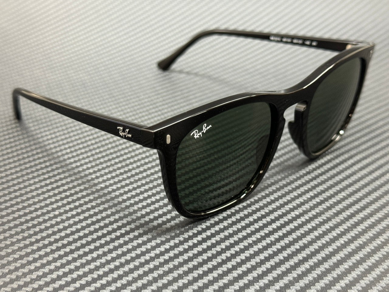 RAY BAN RB2210 901 31 Black Green Unisex 53 mm Sunglasses