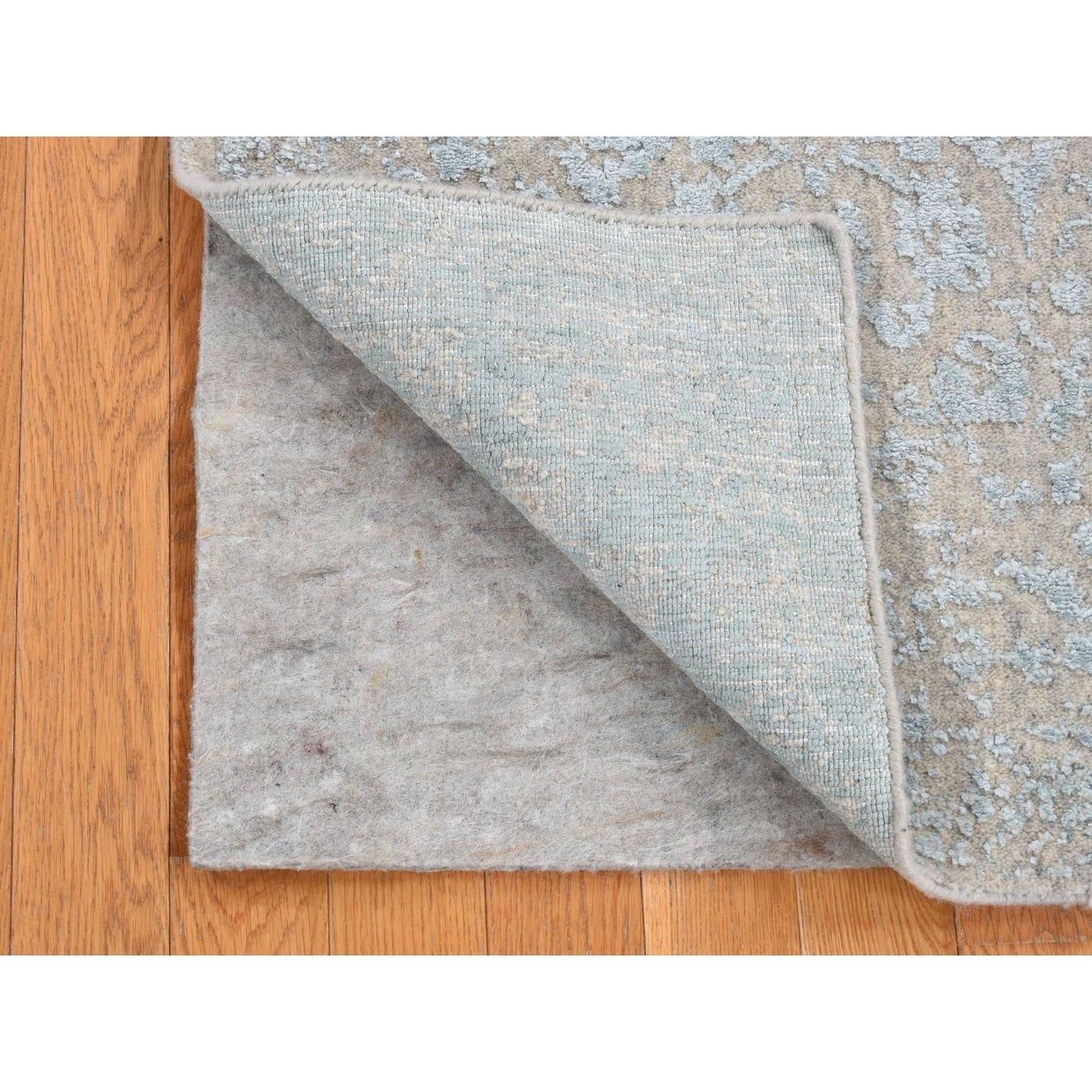 2'5"X10'1" Beige Jacquard Hand Loomed Wool/Silk Tone On Tone Runner Rug