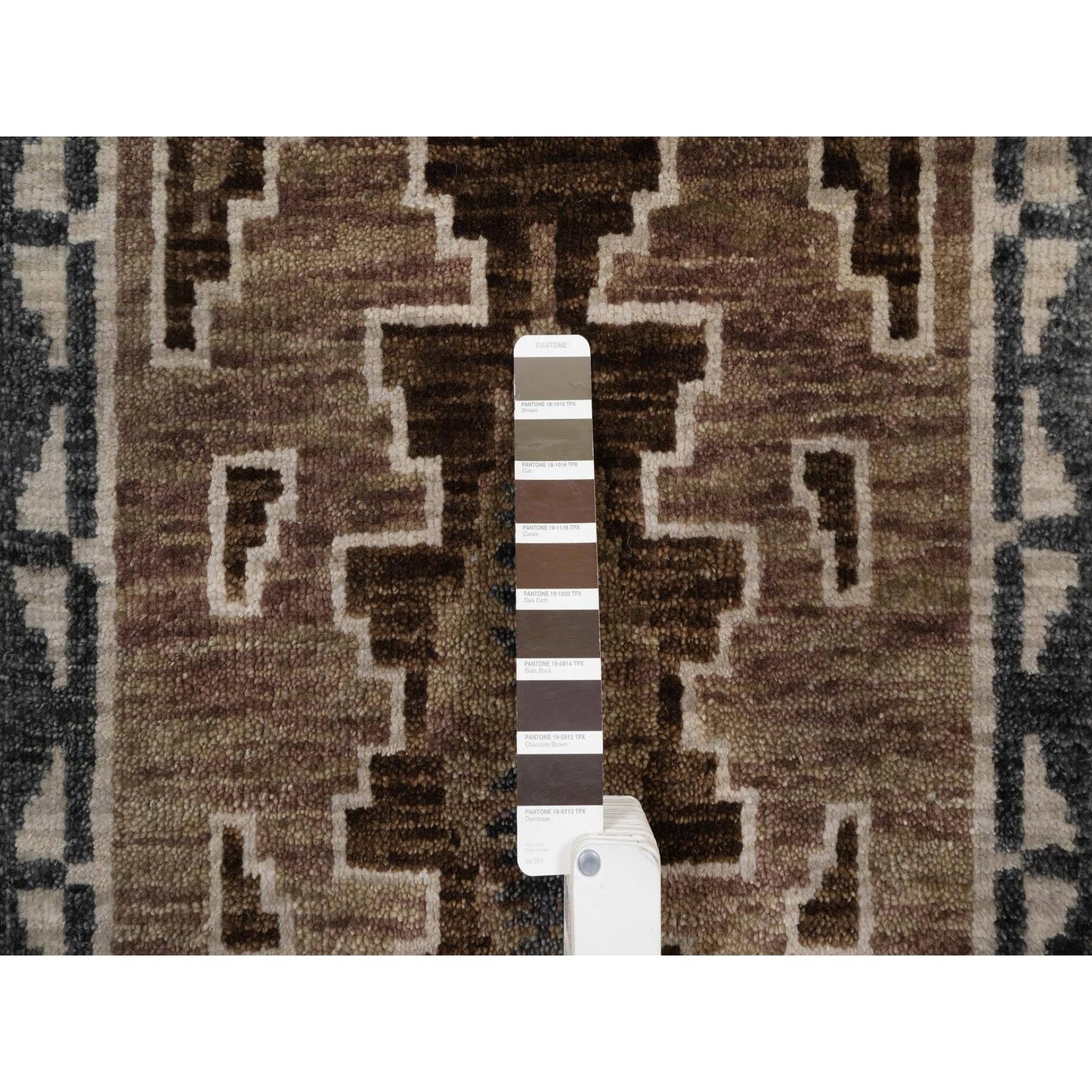 2'X3'1" Brown Hand Knotted Southwest American Indian Design Wool Mat Rug