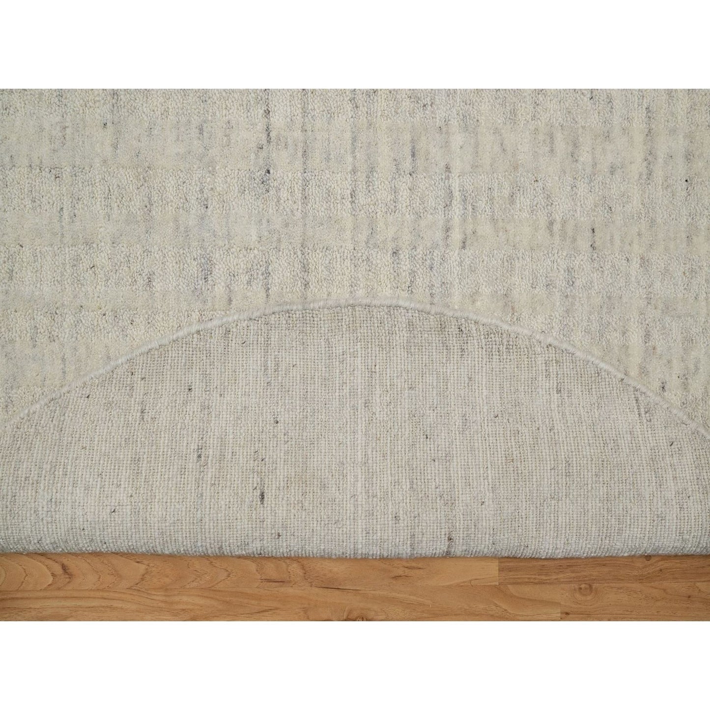 5'X5' Ivory Hand Loomed Rug Salt And Pepper Effect Undyed Pure Wool Round
