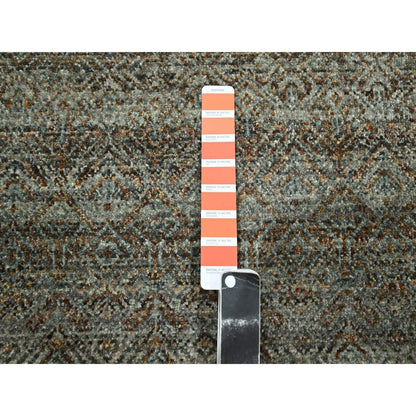 8'X10' Brown Kohinoor Soft Wool Hand Knotted Rug Small Geometric Design