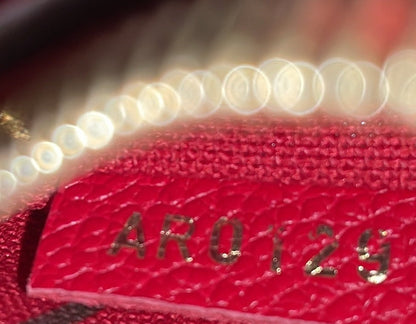 Louis Vuitton Pochette Metis Monogram Empreinte Leather