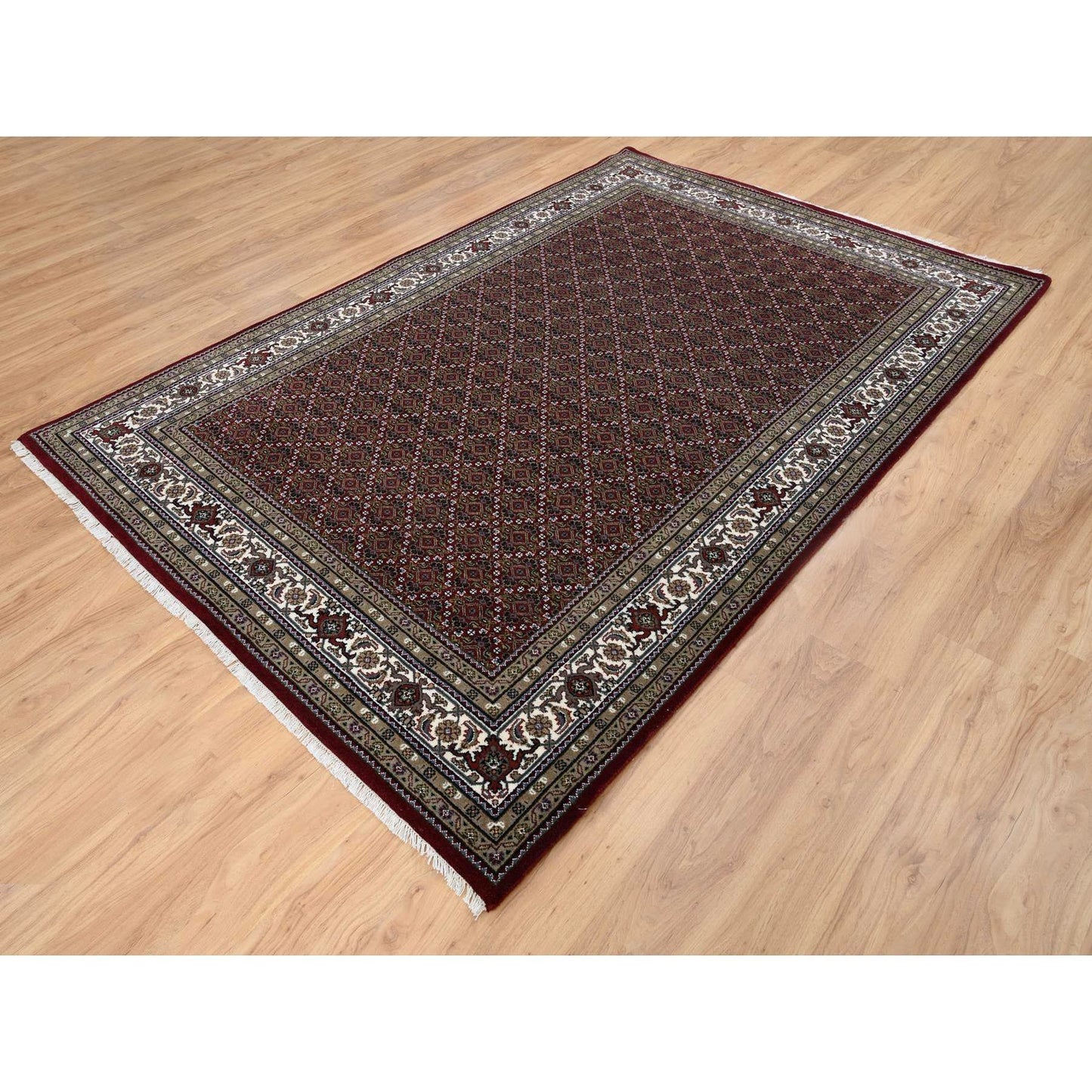 5'9"X8'9" Red Herrita Hand Knotted 175 Kpsi Wool And Silk Oriental Rug