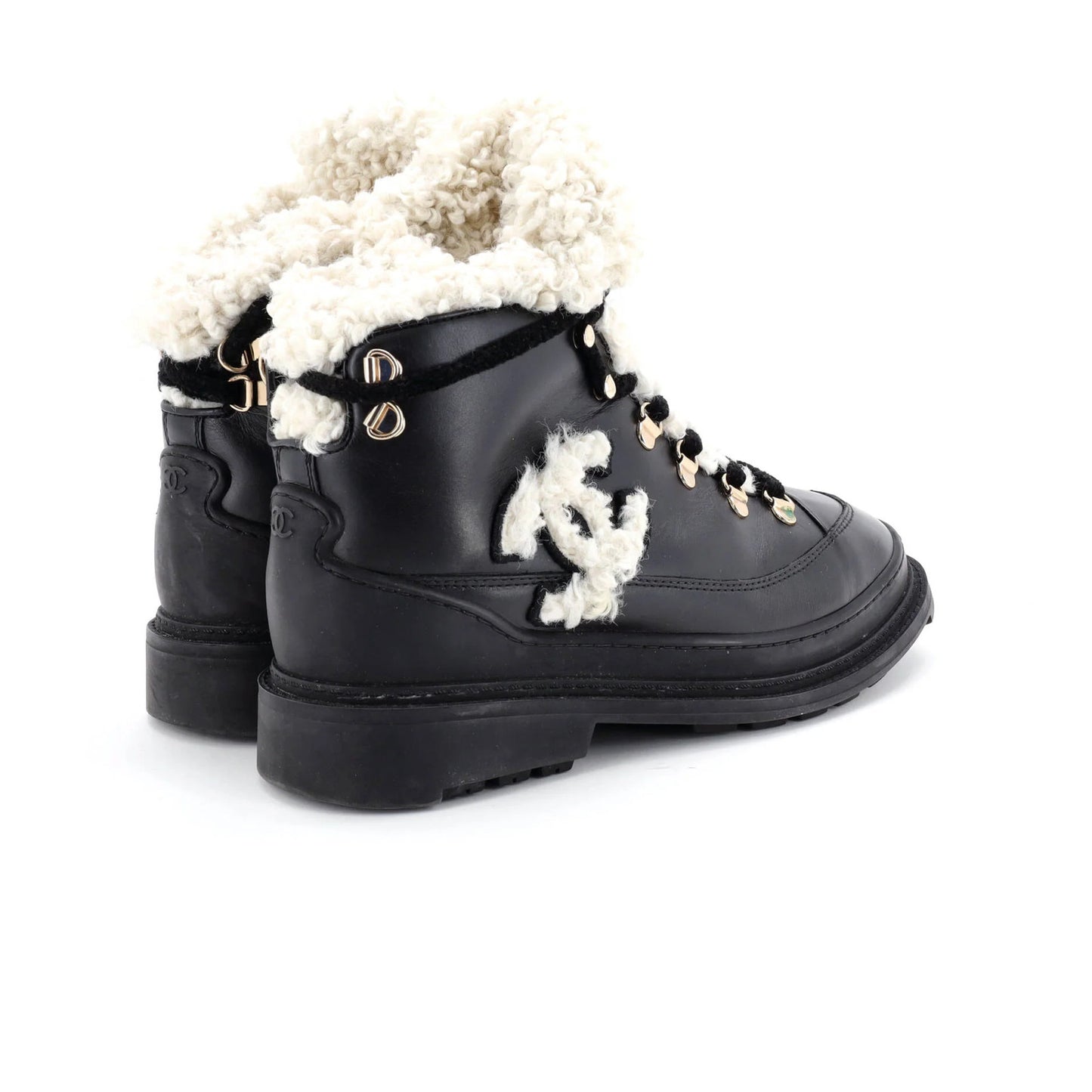Chanel Women'S Cc Lace-Up Winter Boots Leather And Shearling