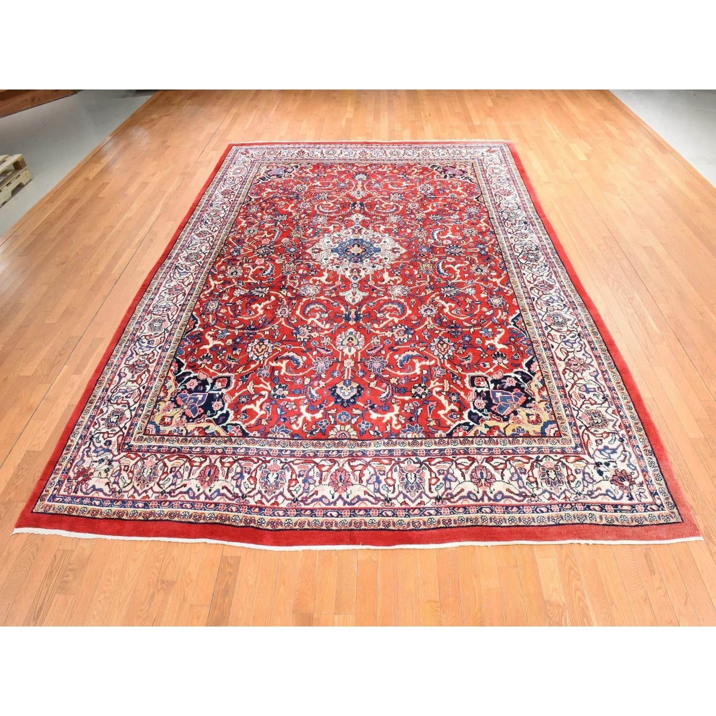 10'X13'10" Red Semi Antique Zoroastrian Saroogh All Wool Hand Knotted Rug