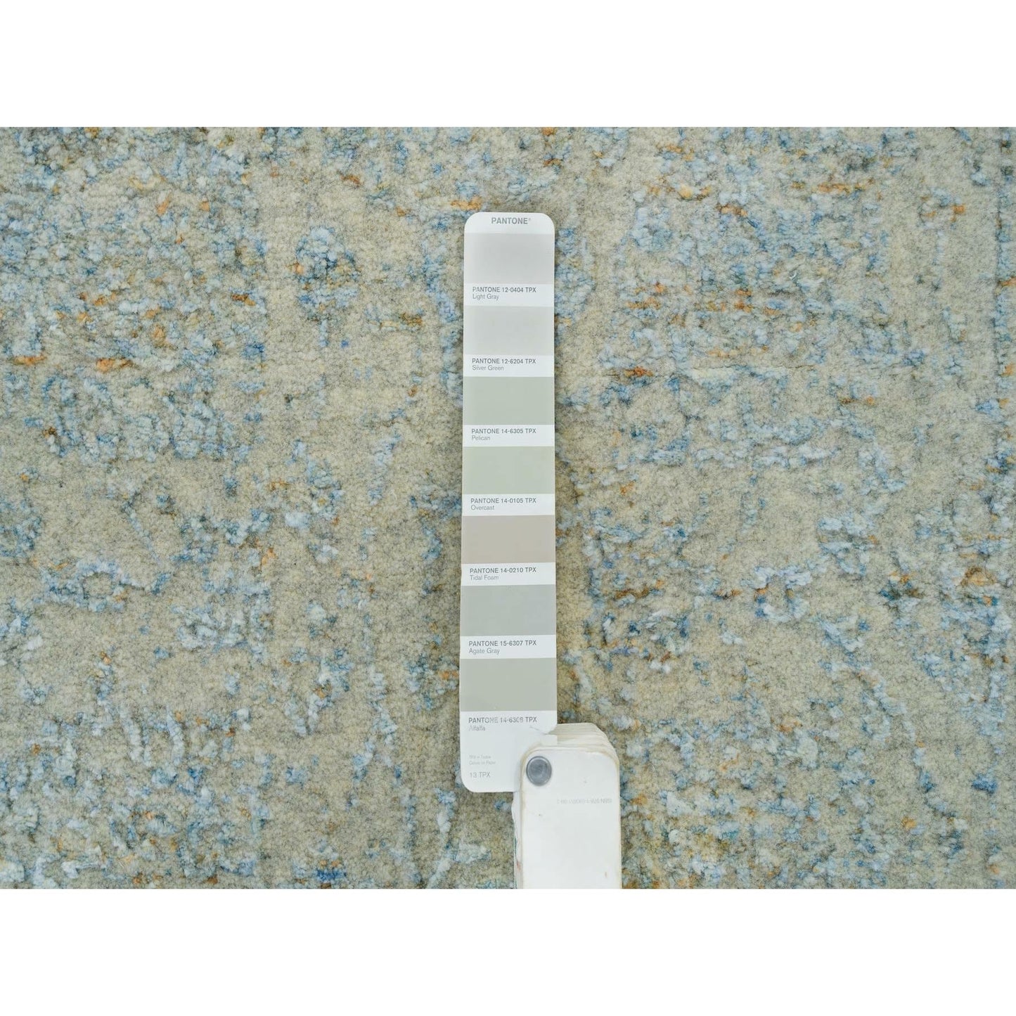 2'6"X10' Gray Fine Jacquard Hand Loomed Wool And Silk Runner Rug