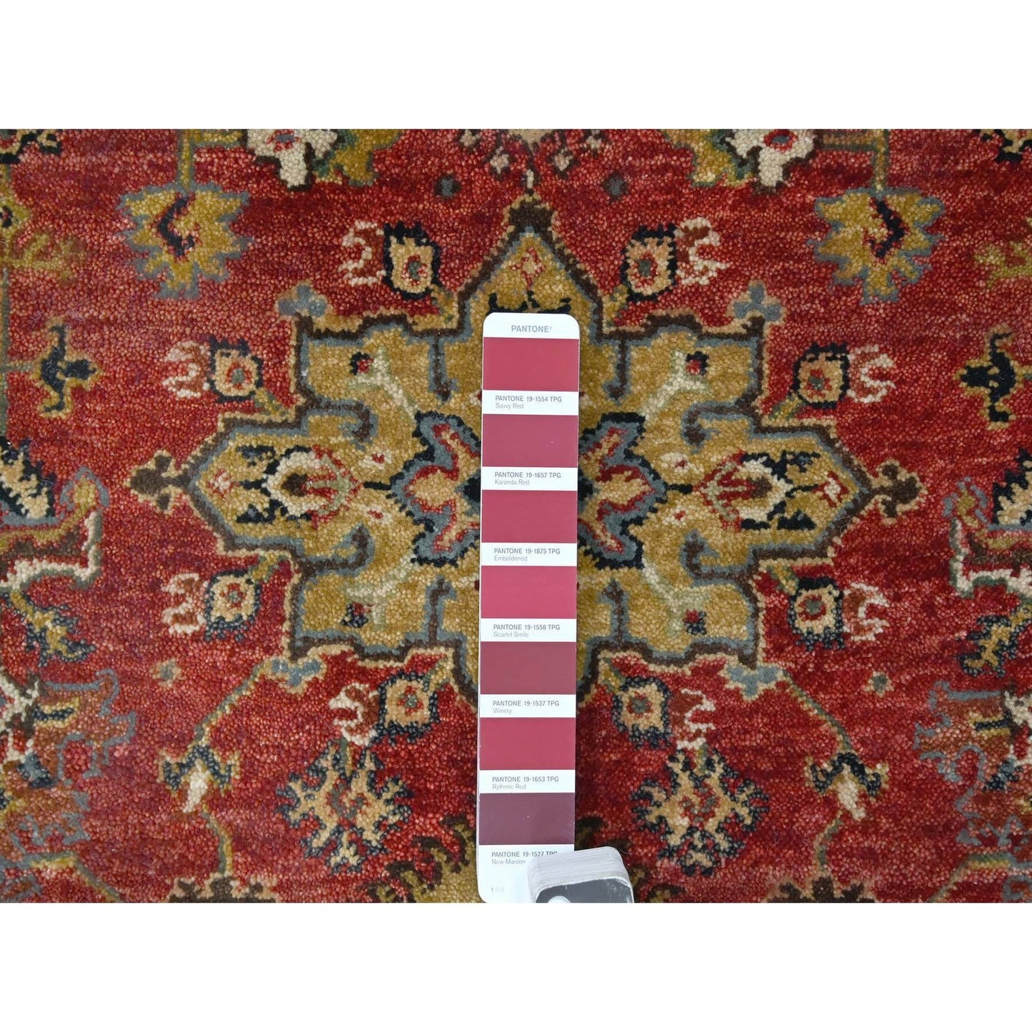 5'X6'10" Harvard Crimson Red 100% Wool Hand Knotted Karjihooz Design Rug