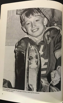 Wayne Gretzky Unsigned The Great Gretzky Yearbook December 30 1981