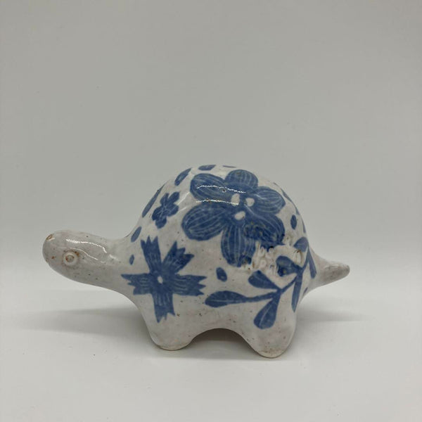 Makoto KagoshimaTurtle Figurine Blue