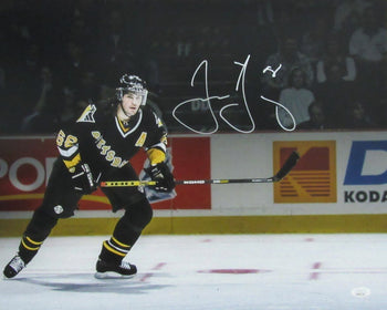 Jaromir Jagr Autographed 16X20 Photo Pittsburgh
