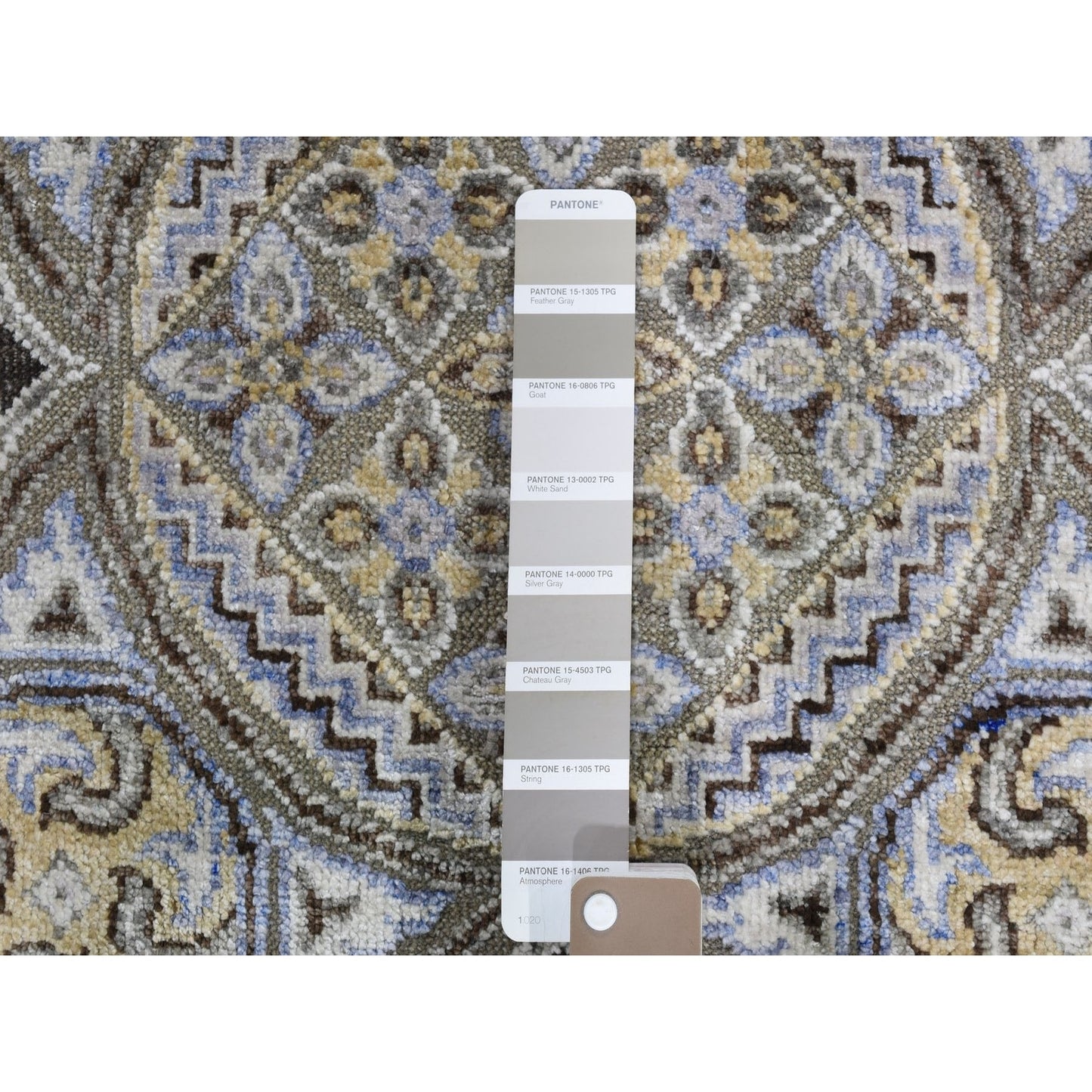 5'1"X5'1" Textured Wool And Silk Mughal Inspired Round Hand Knotted Rug