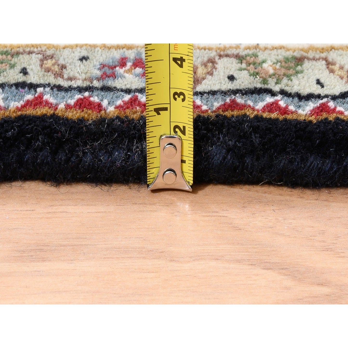 3'10"X6' Hand Knotted Tebraz Mahi Fish Medallion Design Wool And Silk Rug