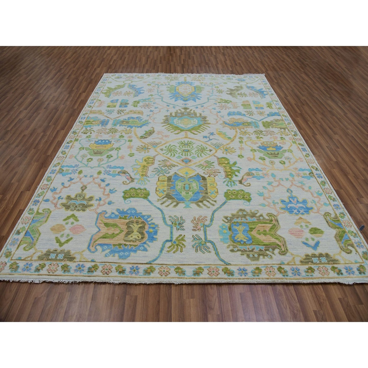 8'1"X10'4" Spring White Colorful Oushak Weave Hand Knotted 100% Wool Rug