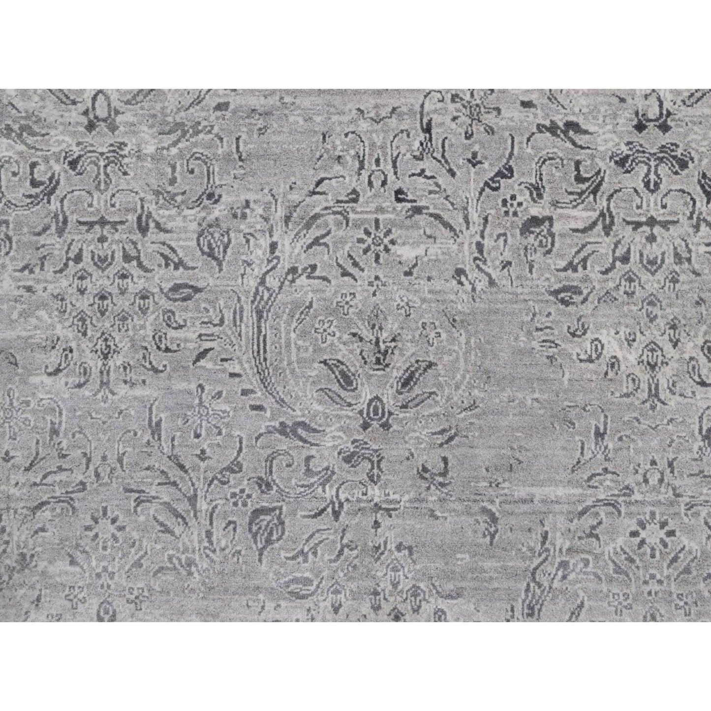 4'X5'10" Cloud Gray Wool And Silk Rug Damask Design Hand Knotted Oriental