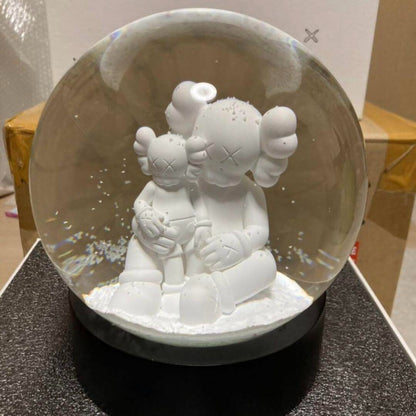Kaws Holiday Changbai Mountain Snow Globe Limited To 500 New Unused