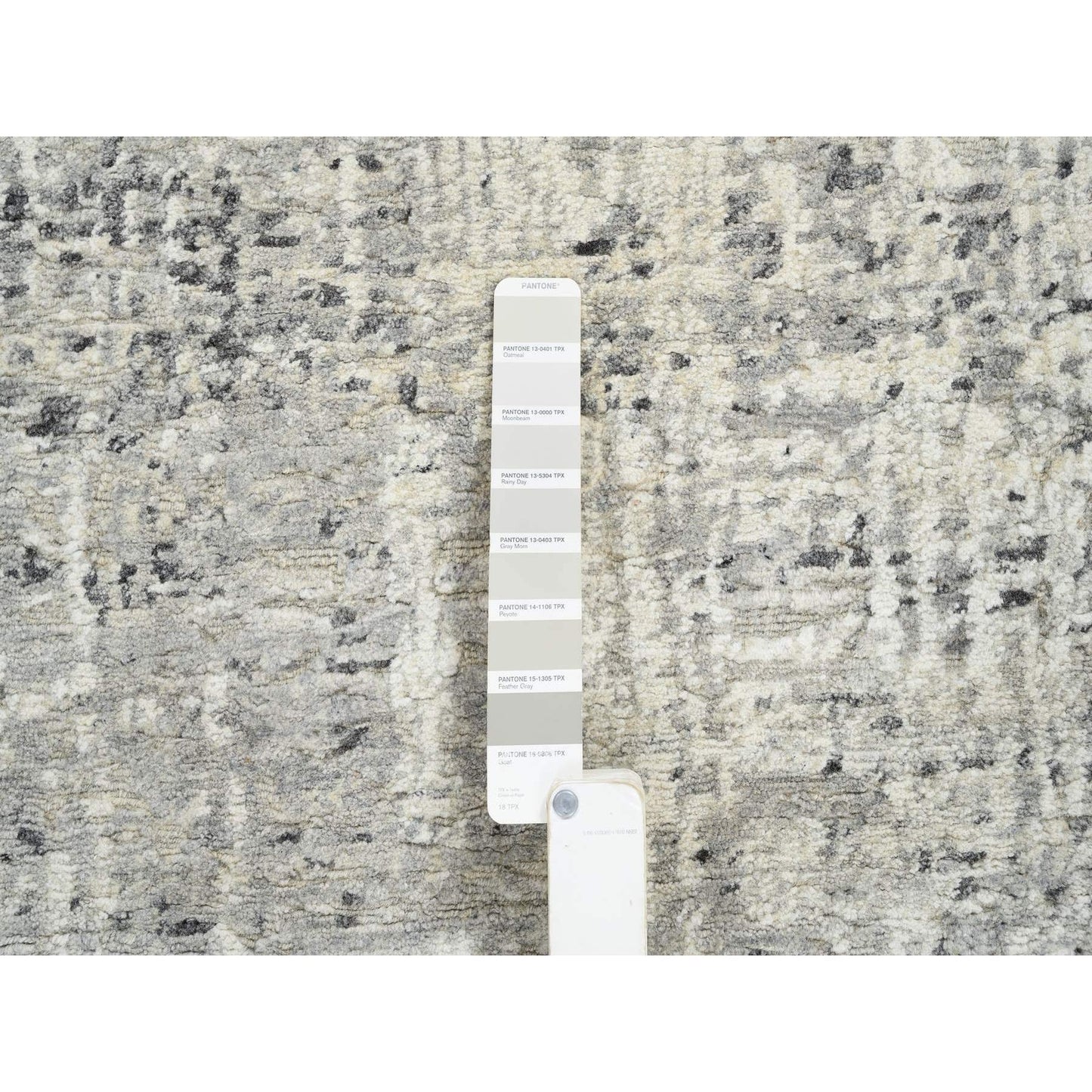 7'10"X7'10" Light Gray Wool Hand Knotted Modern Design Round Rug