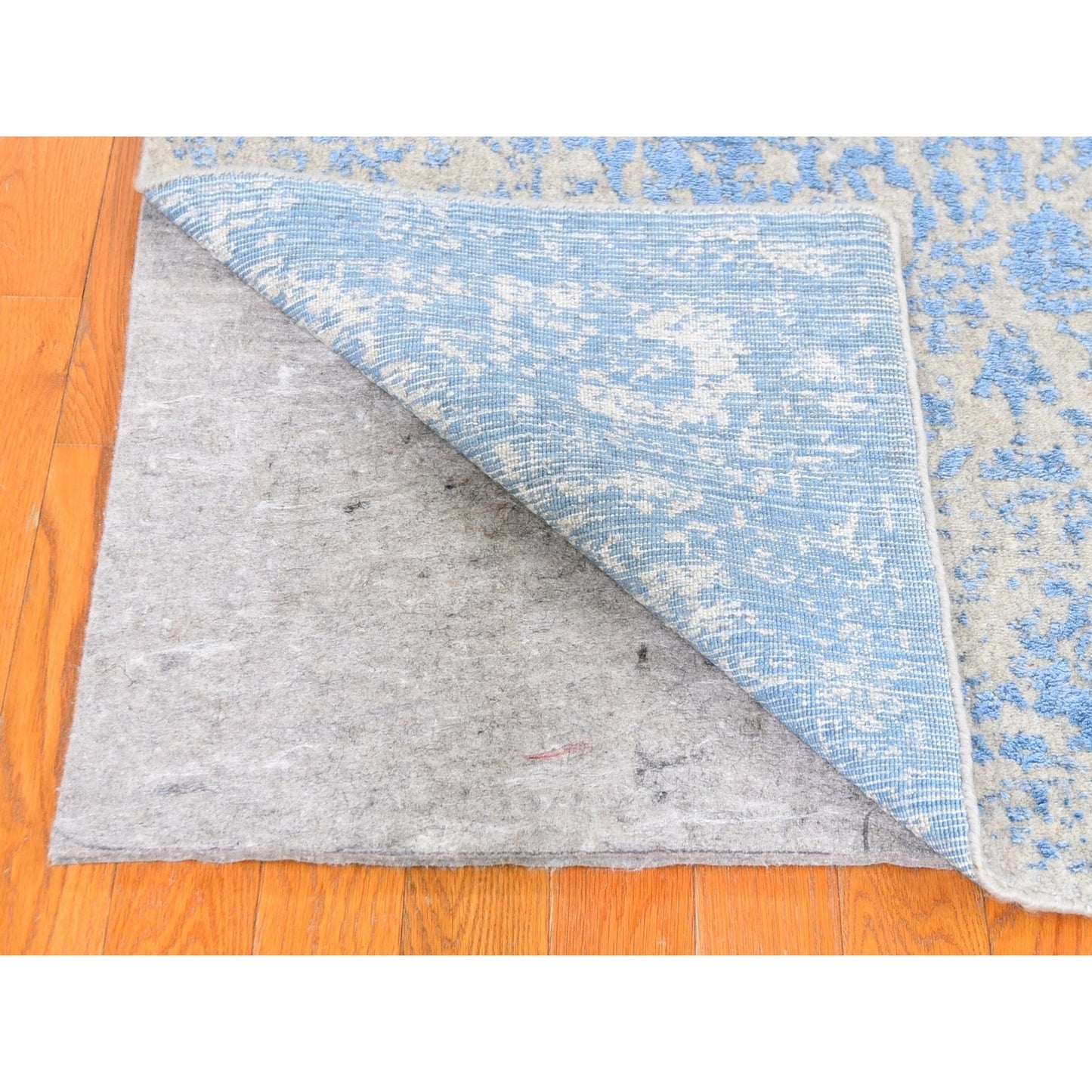 5'10"X9' Jacquard Broken Cypress Tree Design Silken Thick And Plush Rug