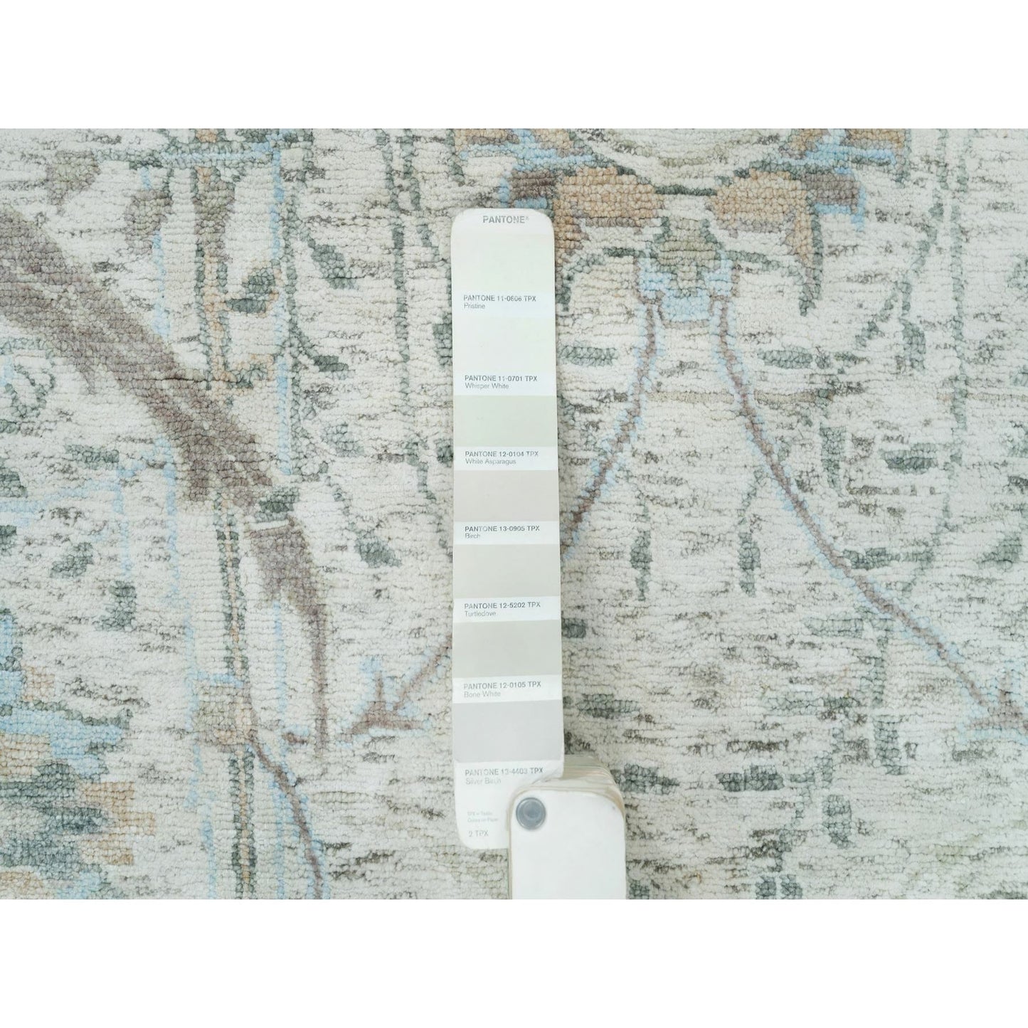 5'X5' Ivory Hand Knotted Sickle Leaf Design Silk With Wool Round Rug