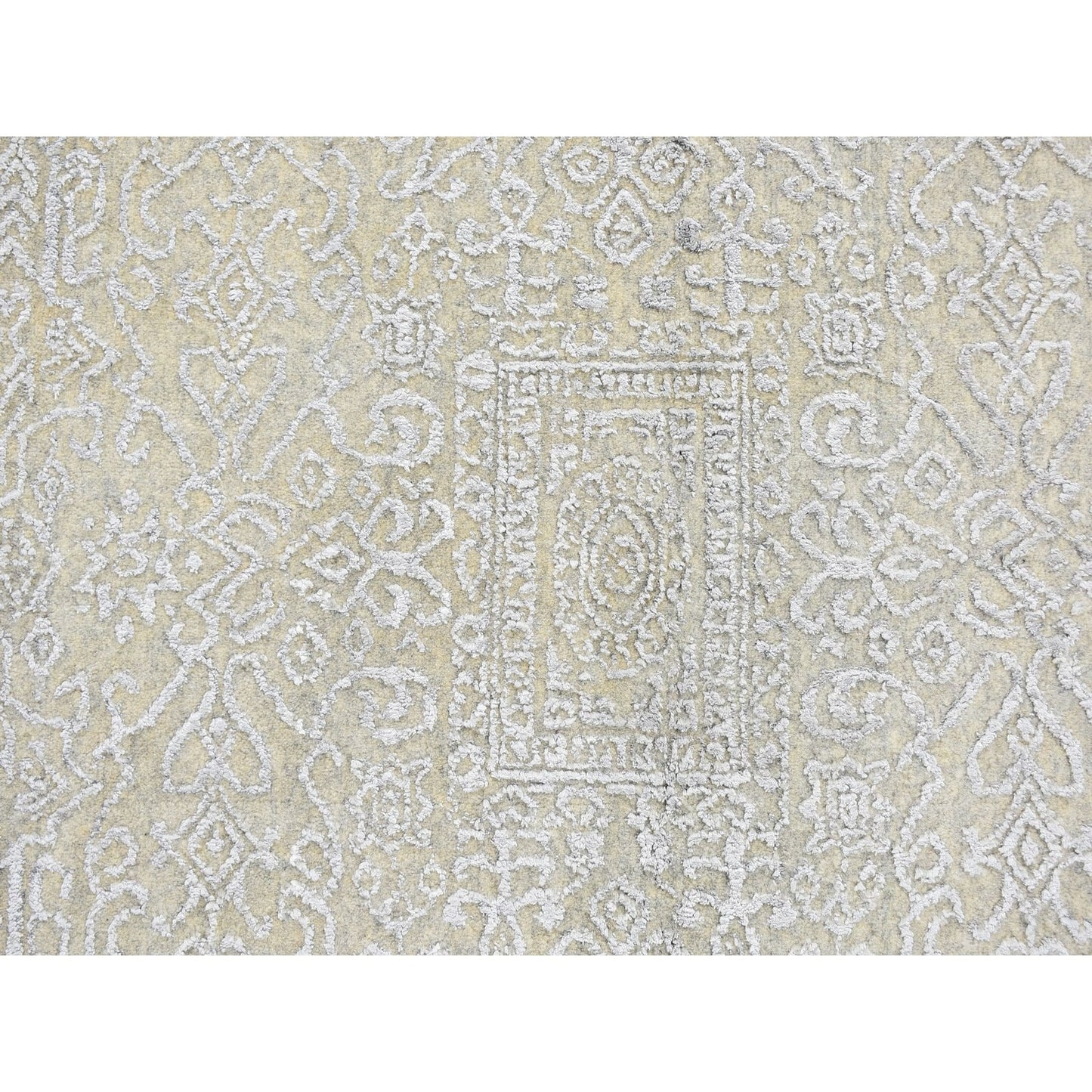 8'X10' Beige Wool And Silk Hand Loomed Fine Jacquard Rug
