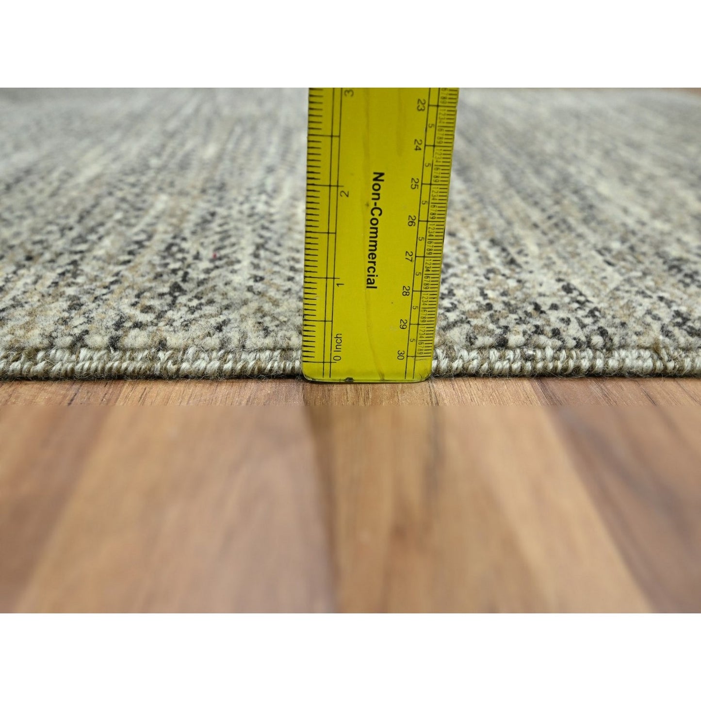 2'X3' Beige Grass Design Hand Knotted Undyed Natural Wool Mat Small Rug