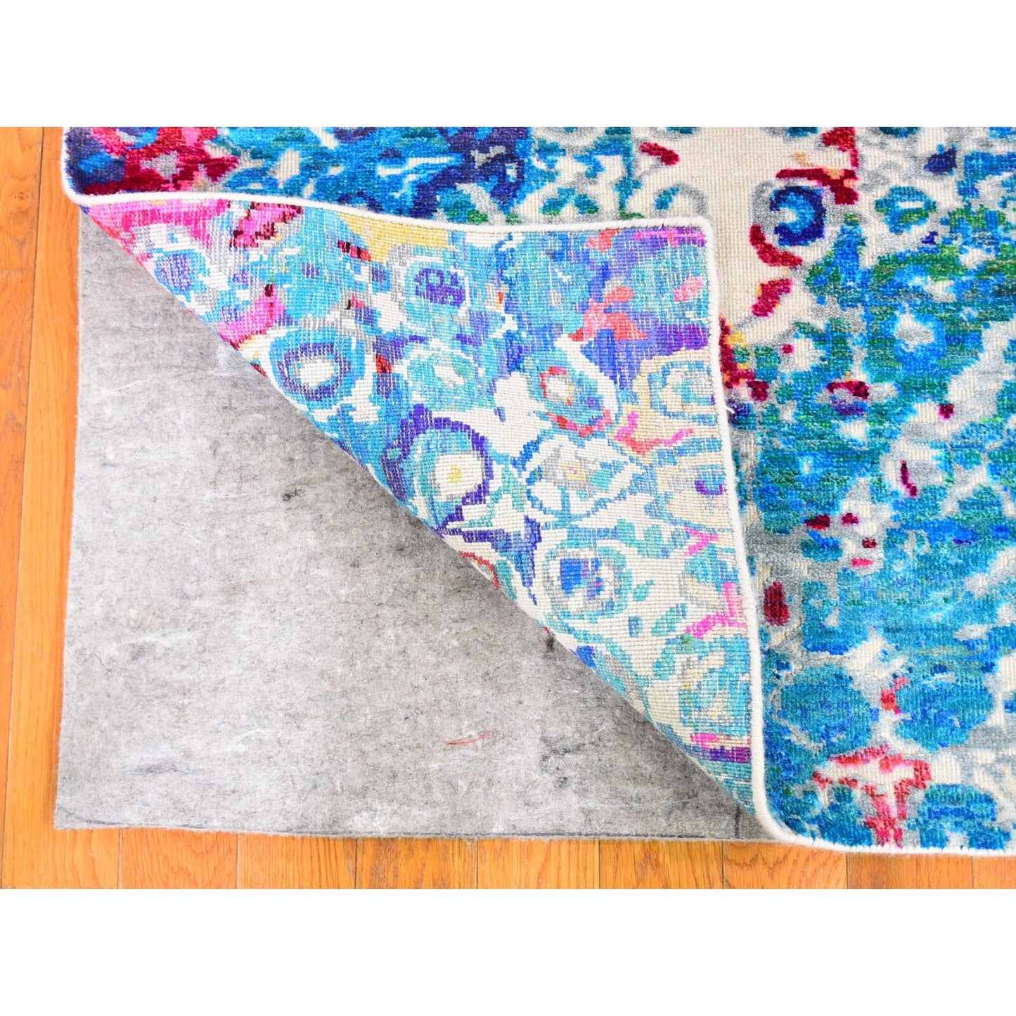 4'X6' The Peacock Sari Silk Colorful Hand Knotted Oriental Rug