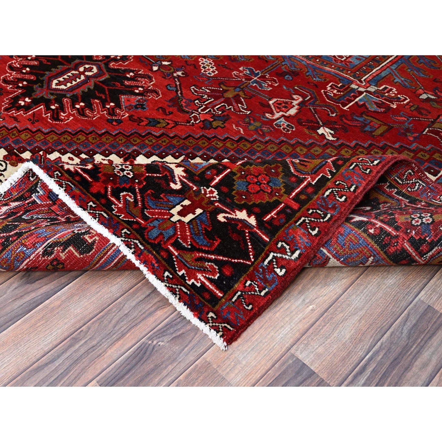 8'9"X10'10" Red Soft And Vibrant Wool Semi Antique Nomad Art Oriental Rug