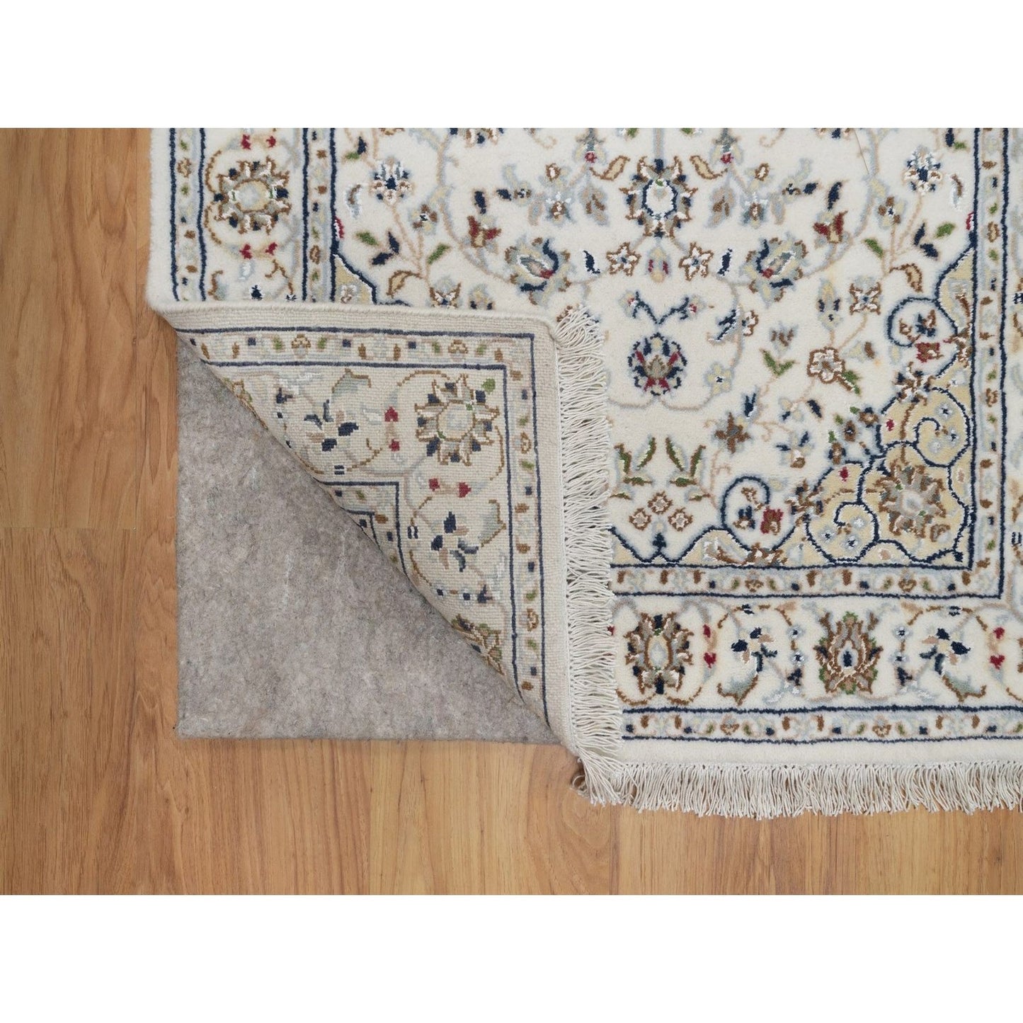 2'7"X8' Ivory Nain Medallion Design Hand Knotted Wool And Silk Runner Rug