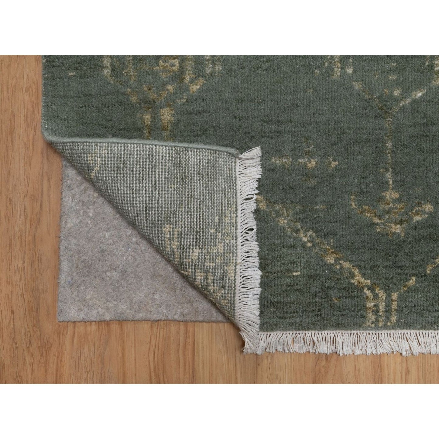2'x2' Green Modern Design Wool and Silk Hand Knotted Square Mat
