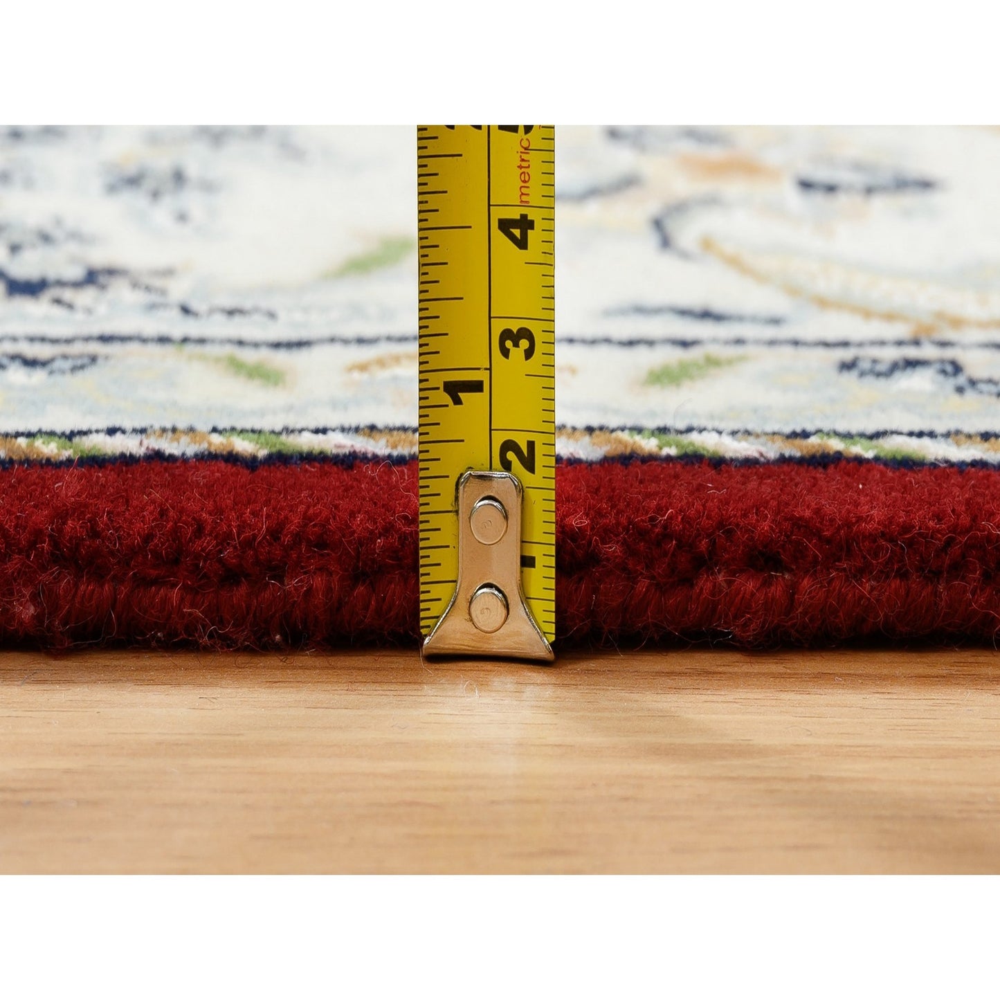 6'X6' Red Nain Flower Design 250 Kpsi Pure Wool Hand Knotted Square Rug