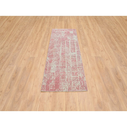 2'6"X8' Rose Pink Wool And Art Silk Jacquard Hand Loomed Runner Rug