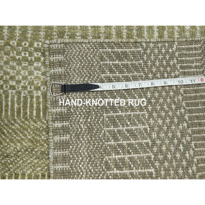 4'9"X6'9" Brown Grass Design Hand Knotted Wool And Silk Denser Weave Rug