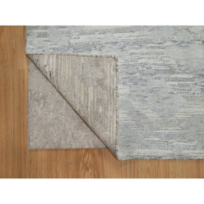 2'x3' Pastel Gray Modern Design Undyed Natural Wool Hand Knotted Mat Rug