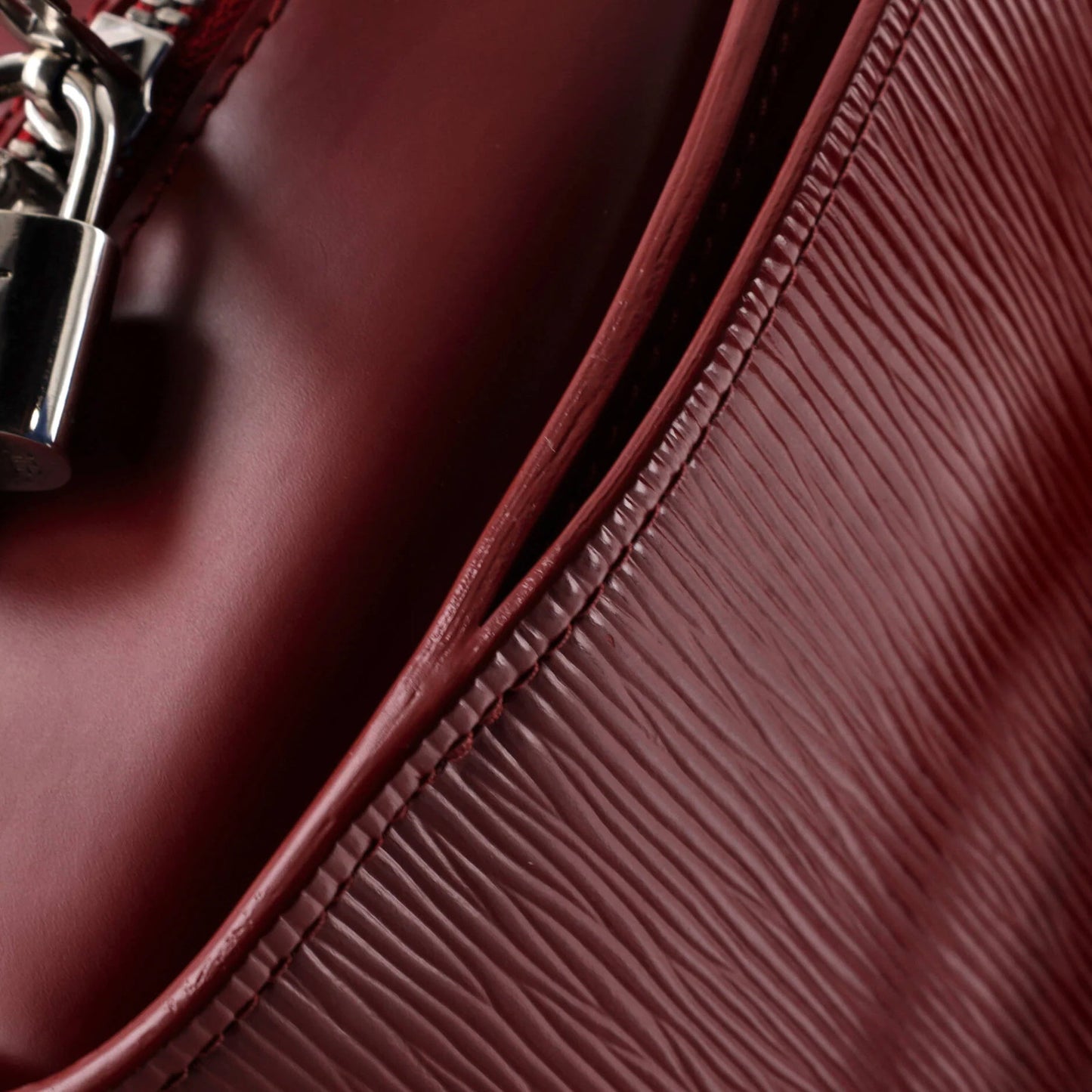 Louis Vuitton Pont Neuf Nm Handbag Epi Leather Pm