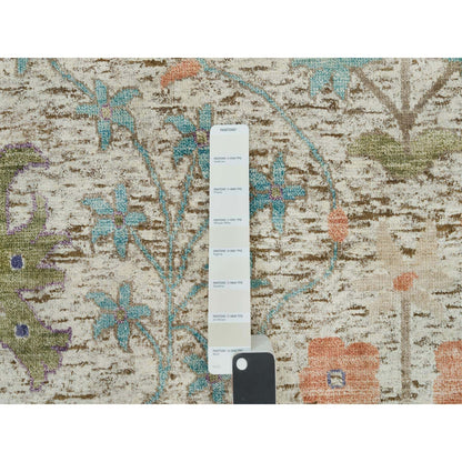10'X10' Beige Silk And Wool Hand Knotted Directional Vase Round Rug