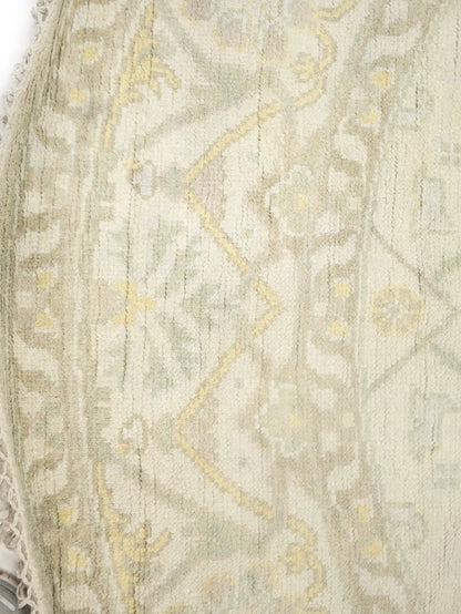 Handmade Cream Oushak Round Oriental Rug Floral