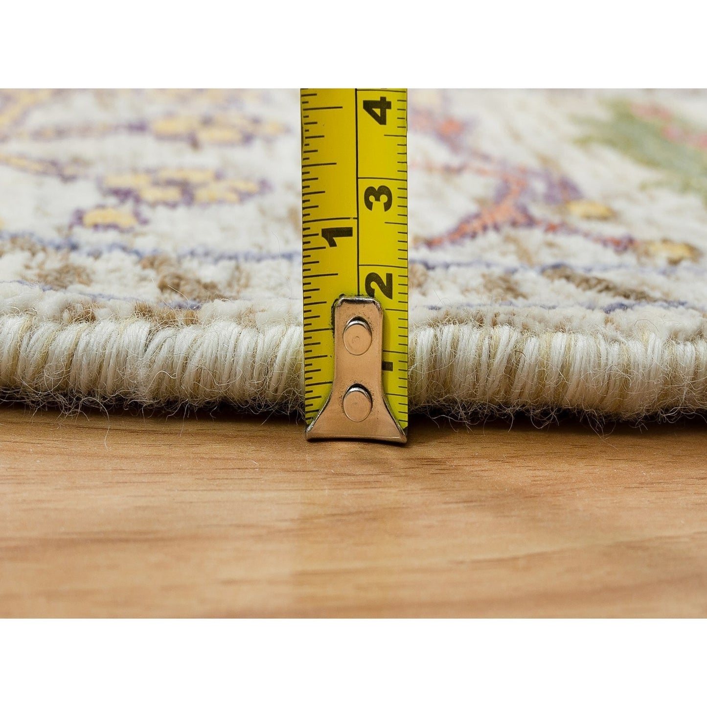 5'4"X5'4" Beige Hand Knotted Directional Vase Silk Textured Wool Rug