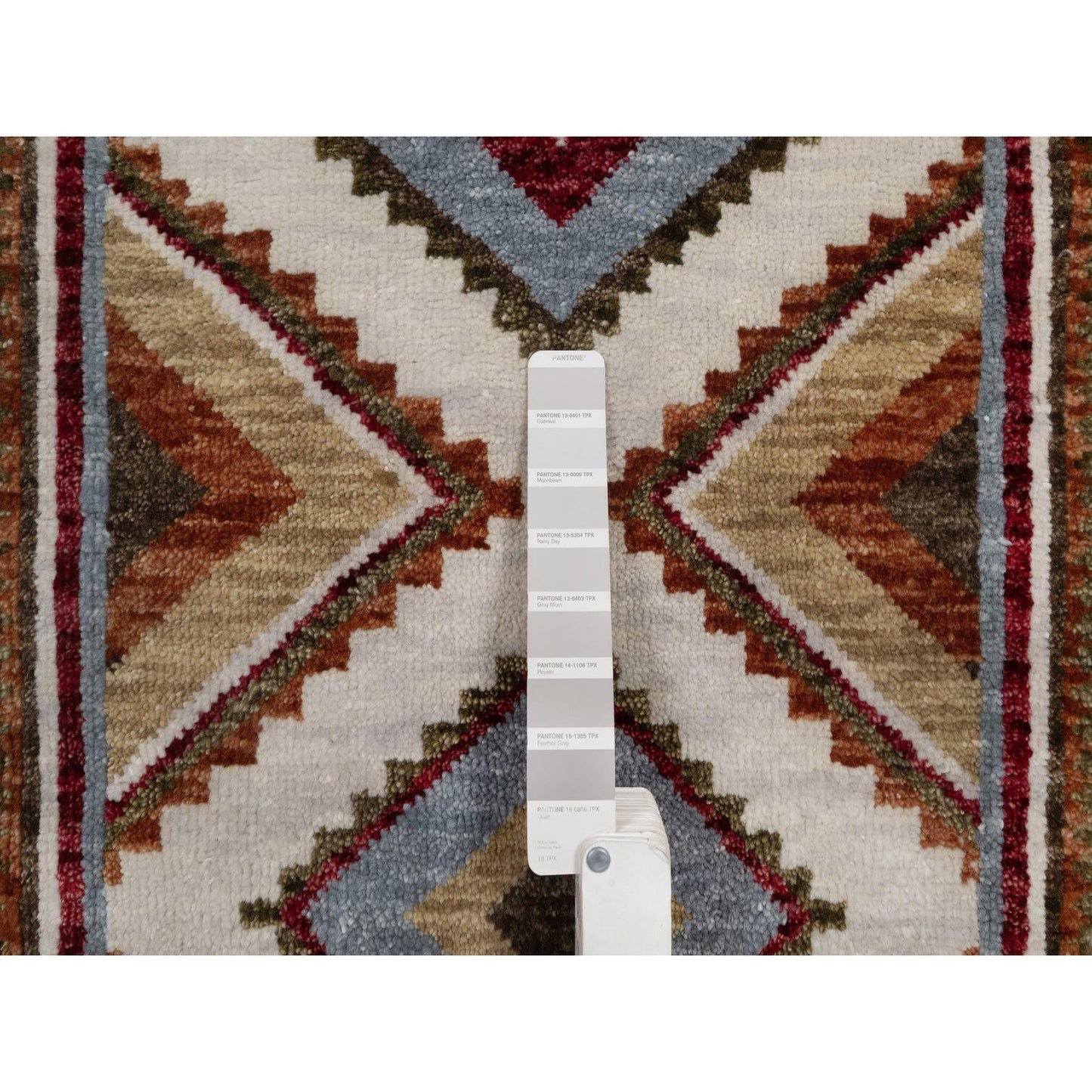 2'1"X3'1" Pastel Gray Southwest Indian Design Hand Knotted Wool Mat Rug