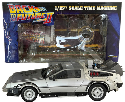 Christopher Lloyd Signed Back To The Future Delorean Time Machine 1:15 Scale Die