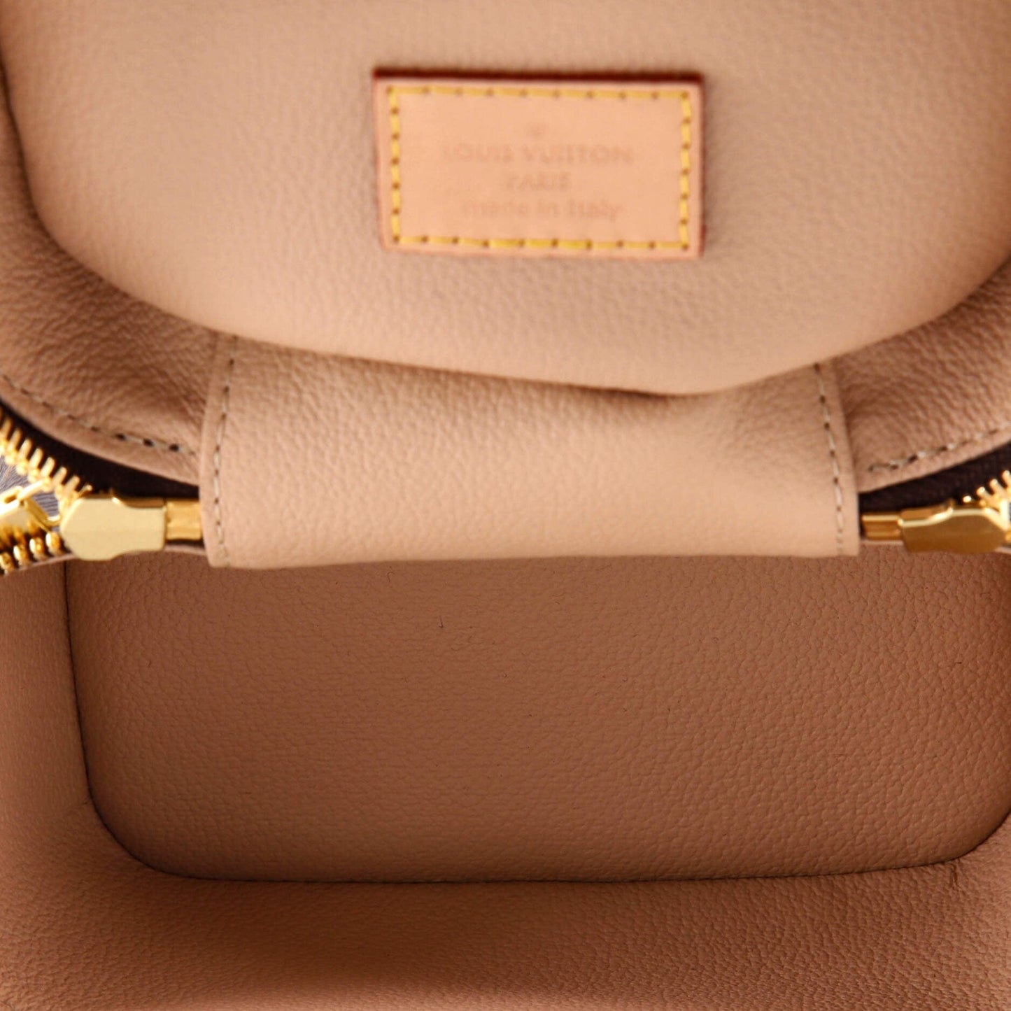 Louis Vuitton Nice Vanity Case Monogram Canvas Nano